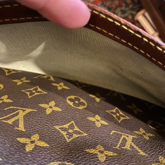 Authentic Vintage LOUIS VUITTON Reporter PM Monogram Canvas Crossbody Bag - Picture 5 of 16